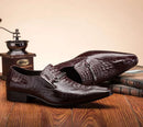 Moda masculina sapatos casuais de couro padrão de crocodilo sapatos de luxo deslizamento-em sapatos de casamento brogues de couro tamanho grande 38-48