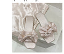 Nova moda cetim chinelos de casamento luxo feminino peep toe quarto sandálias casa sapatos de noiva dama de honra com arco de seda