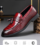 Novos Sapatos Sociais de Couro Masculinos 2026 Estilo Britânico Moda Masculina Sapatos de Vestir Cor Sólida Tamanhos Grandes Loafers de Grife