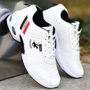 Tênis de couro masculino casual versátil sapatos ao ar livre antiderrapante calçado de corrida moda masculina sapatos de tabuleiro zapatos homme