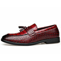 Novos Sapatos Sociais de Couro Masculinos 2026 Estilo Britânico Moda Masculina Sapatos de Vestir Cor Sólida Tamanhos Grandes Loafers de Grife