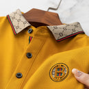 Camisa Polo Masculina Premium com Detalhes Listrados, Emblema Bordado, Tecido Respirável, Versátil para Trabalho e Ocasiões Casuais