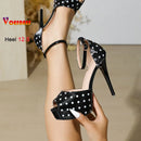 Novas Sandálias Femininas Vintage de Salto Alto Grosso de 12,5 CM com Tira no Tornozelo, Salto Fino, Peep-toe, Vazadas, para Banquete