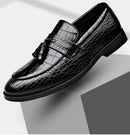 Novos Sapatos Sociais de Couro Masculinos 2026 Estilo Britânico Moda Masculina Sapatos de Vestir Cor Sólida Tamanhos Grandes Loafers de Grife