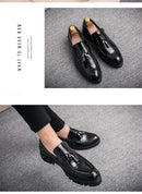 Moda dourada masculina casual deslizamento-on borla patente mocassins fundo grosso elevador sapatos masculinos sapatos de festa sapatos de negócios brogue