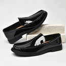 Novos Sapatos Masculinos de Couro Envernizado Penny Loafers 2026 com Design Slip-On, Palmilha Macia e Sola Resistente ao Desgaste para Negócios, Casamentos e Festas