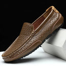 Sapatos Casuais Masculinos de Verão 2026, Marca de Luxo, Couro Genuíno, Mocassins Masculinos Vazados Respiráveis, Sapatos de Dirigir Slip-on