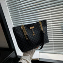 Nova presbiopia bolsa textura de couro macio grande capacidade bolsa feminina com acessórios pendurados bolsa de ombro