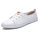 Novos Sapatos Europeus para Homens, Sapatos Casuais de Couro, Sapatos de Skate Fashion, Tênis de Rua com Cadarço para Jovens