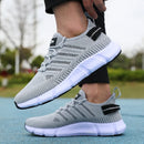 Novo verão sola macia tênis de corrida dos homens malha respirável sapatos casuais confortáveis moda versátil sapatos de exercício ao ar livre
