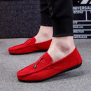 Sapato masculino de camurça vermelha, mocassim de couro macio, sapatos baixos casuais confortáveis, moda primavera, novo, 2023