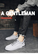 Sapatos casuais masculinos sem cadarço para todas as estações, novos, respiráveis, leves, com sola macia, para caminhada ao ar livre, sapatos brancos para estudantes.