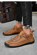 Sapatos masculinos de couro feitos à mão, mocassins casuais de couro respirável, sapatos baixos da moda, sapatos com ferramentas, plus size