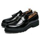 Moda dourada masculina casual deslizamento-on borla patente mocassins fundo grosso elevador sapatos masculinos sapatos de festa sapatos de negócios brogue