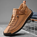 Sapatos masculinos de couro feitos à mão, mocassins casuais de couro respirável, sapatos baixos da moda, sapatos com ferramentas, plus size