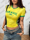 Camiseta Feminina Nova Coleção Verão 2026 com Estampa Brasil, Estilo Estético com Letras Anos 90, Top Cropped de Manga Curta, Casual Streetwear, Camiseta Vintage Y2K