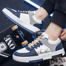 Tênis de Skate Masculino em Couro Sintético PU com Estampa Gráfica Azul Marinho, Branco e Cinza, Sola Branca Antiderrapante, Moda Urbana Juvenil para Escola, Trabalho e Passeios Casuais