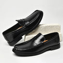 Novos Sapatos Masculinos de Couro Envernizado Penny Loafers 2026 com Design Slip-On, Palmilha Macia e Sola Resistente ao Desgaste para Negócios, Casamentos e Festas