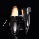 Homens de couro sapatos formais marca de luxo 2023 mocassins masculinos vestido respirável deslizamento em sapatos de condução pretos plus size 38-44