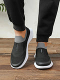 Mocassins masculinos 2026: Novo estilo, design moderno de cor sólida, leve e confortável.