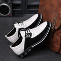 Sapatos Casuais de Outono Inverno Estilo Coreano Modernos com Sola Preta Sapatos de Couro Masculinos para Negócios com Cadarço Simples e Elegantes