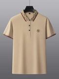 Camisa Polo Masculina Premium com Detalhes Listrados, Emblema Bordado, Tecido Respirável, Versátil para Trabalho e Ocasiões Casuais