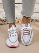 Sapatos femininos de duas cores para trabalho, tênis casuais femininos 2026 com frete grátis.
