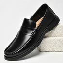 Novos Sapatos Masculinos de Couro Envernizado Penny Loafers 2026 com Design Slip-On, Palmilha Macia e Sola Resistente ao Desgaste para Negócios, Casamentos e Festas