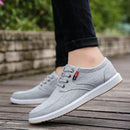 Novos tênis masculinos de lona, sapatos casuais respiráveis para homens, sapatos confortáveis para dirigir, tênis com cadarço, zapatillas de hombre