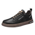 Sapatos casuais masculinos sem cadarço para todas as estações, novos, respiráveis, leves, com sola macia, para caminhada ao ar livre, sapatos brancos para estudantes.