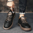 Sapatos casuais masculinos sem cadarço para todas as estações, novos, respiráveis, leves, com sola macia, para caminhada ao ar livre, sapatos brancos para estudantes.