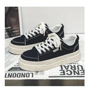 Sapatos esportivos novos primavera para homens, respirável, casual, de sola grossa, top baixo, elegante e versátil, sapatos básicos pretos de pano, sapatos de skate Trbottomyy para homens, adequados para esportes ao ar