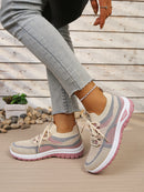 Sapatos femininos de duas cores para trabalho, tênis casuais femininos 2026 com frete grátis.