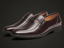 Homens de couro sapatos formais marca de luxo 2023 mocassins masculinos vestido respirável deslizamento em sapatos de condução pretos plus size 38-44
