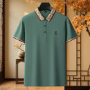 Camisa Polo Masculina Premium com Detalhes Listrados, Emblema Bordado, Tecido Respirável, Versátil para Trabalho e Ocasiões Casuais