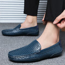 Sapatos Casuais Masculinos de Verão 2026, Marca de Luxo, Couro Genuíno, Mocassins Masculinos Vazados Respiráveis, Sapatos de Dirigir Slip-on