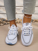 Sapatos femininos de duas cores para trabalho, tênis casuais femininos 2026 com frete grátis.