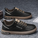 Sapatos casuais masculinos sem cadarço para todas as estações, novos, respiráveis, leves, com sola macia, para caminhada ao ar livre, sapatos brancos para estudantes.