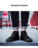 Tênis de lona de cano alto masculino deslizamento-on rendas casuais all-preto sapatos de skate básicos para estudantes sola plana sapatos esportivos confortáveis